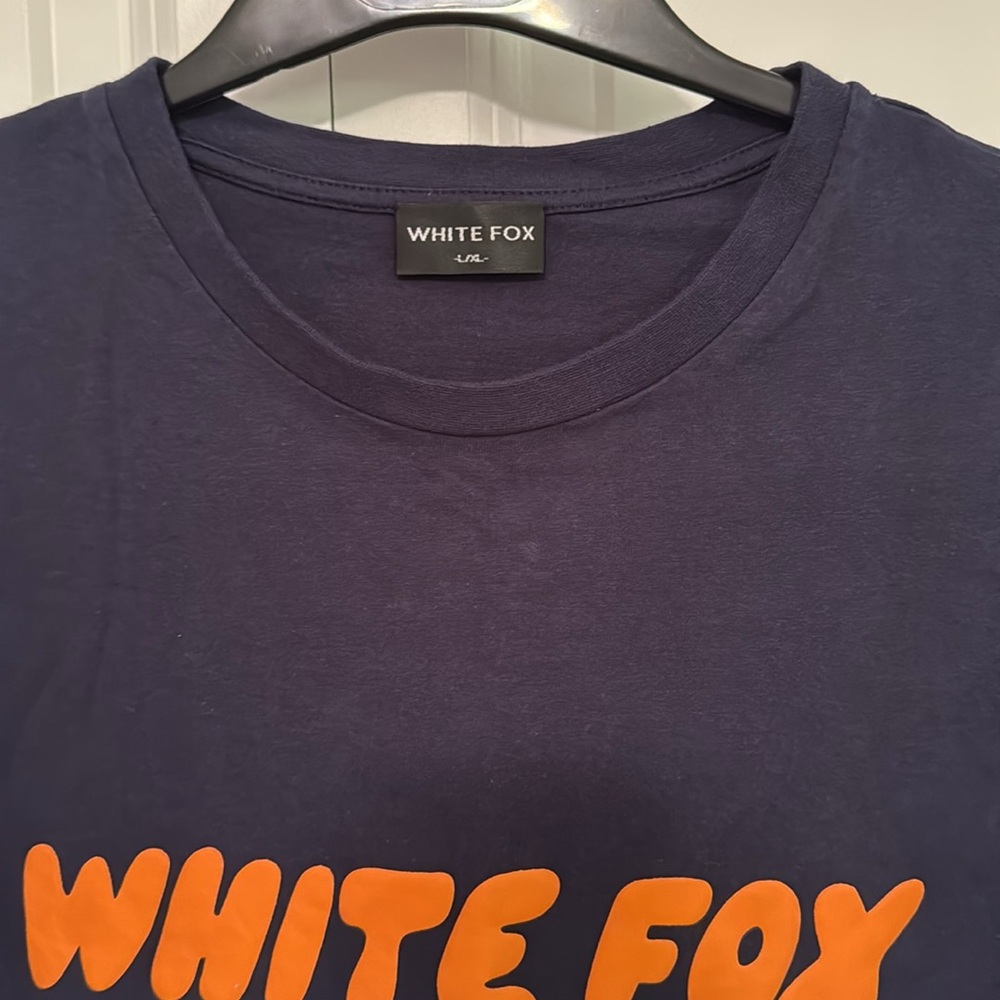 WHITE FOX Excellent Condition Navy/Orange T Shirt Set - Picture 5 of 15